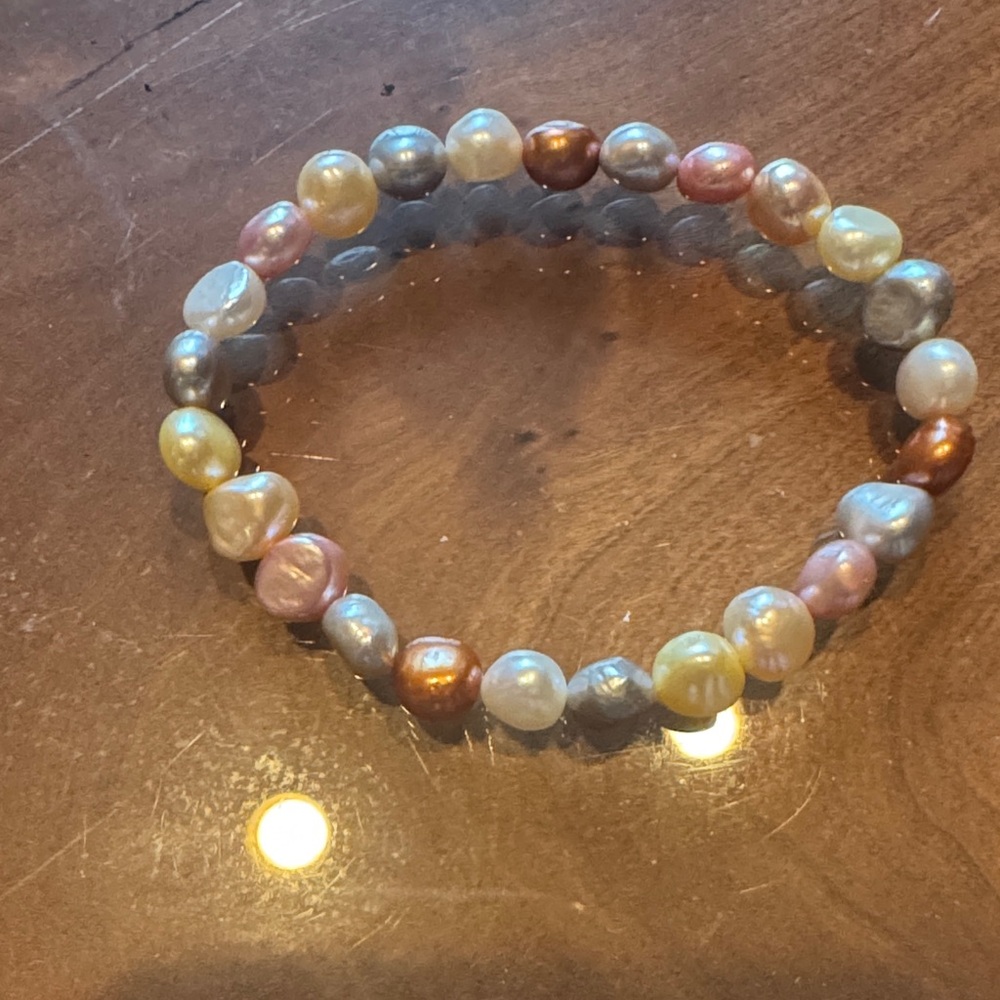 Elegant Multicolor Pearl Bracelet